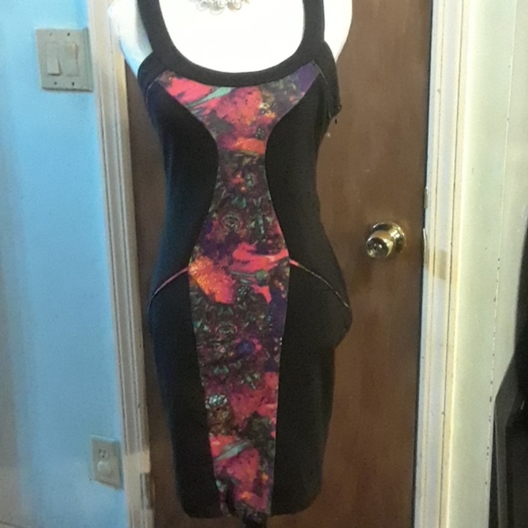 Kim Kardashian Dress size M, NWOT - Picture 1 of 3